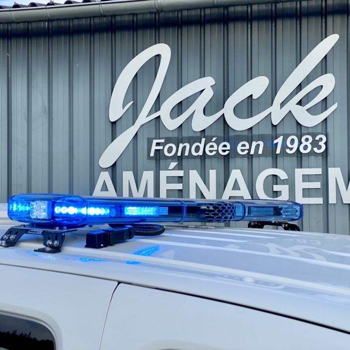 jack bourdon - police municipale - Peugeot rifter